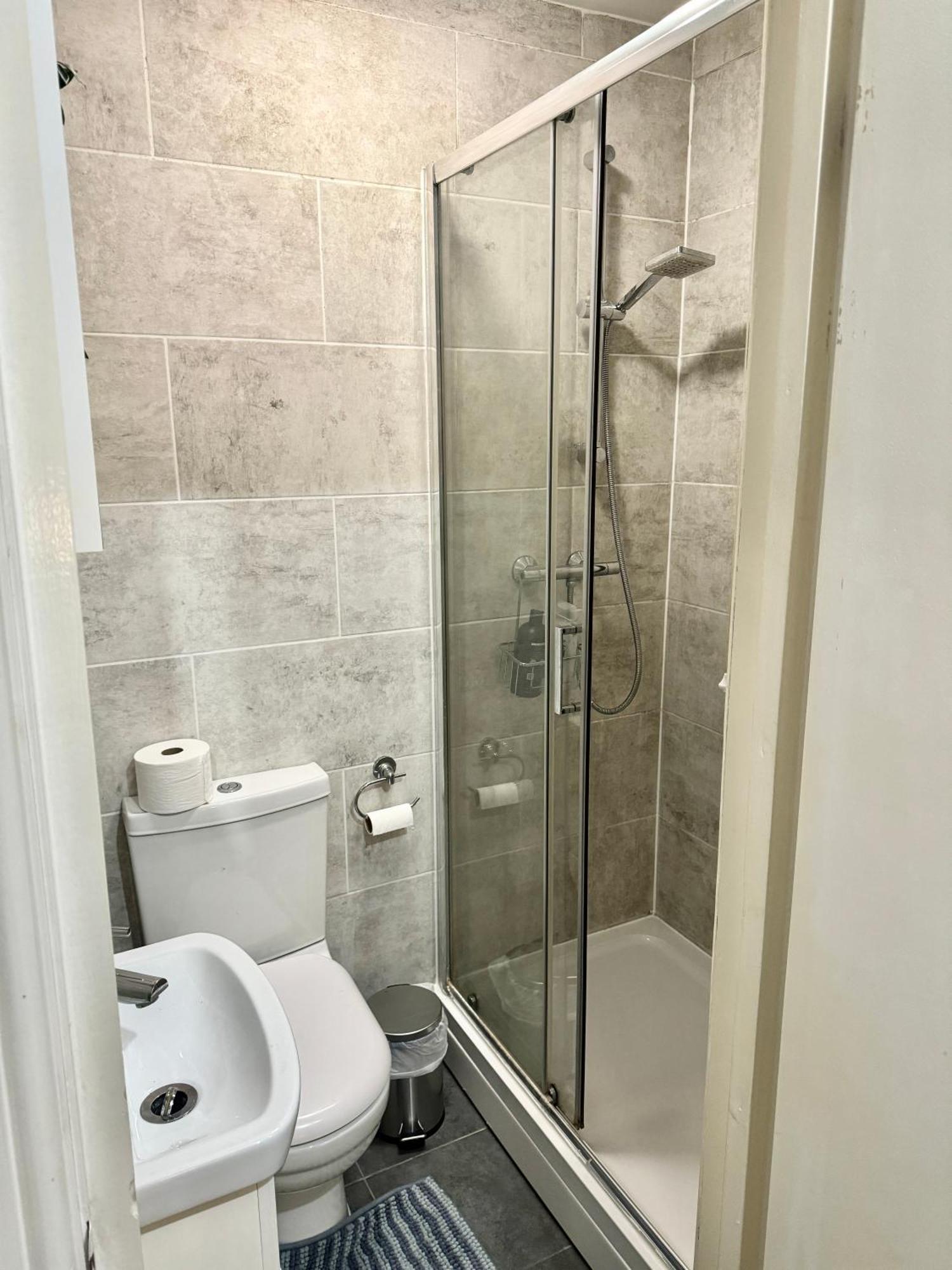 Modern En-Suite Rooms By Finsbury Park Station 8 Mins To King'S Cross By Tube London Eksteriør billede