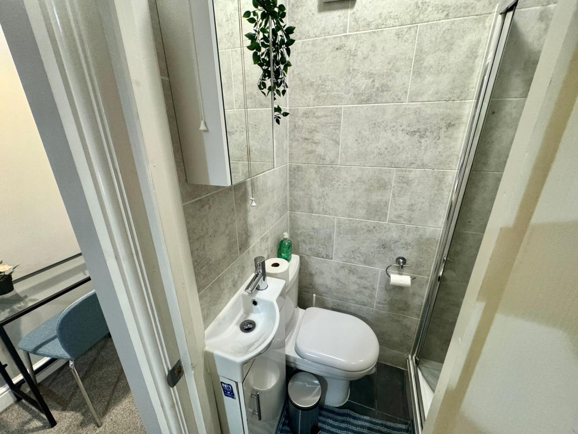 Modern En-Suite Rooms By Finsbury Park Station 8 Mins To King'S Cross By Tube London Eksteriør billede