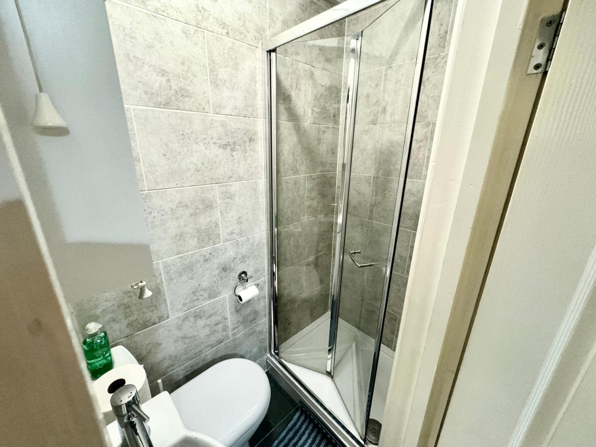 Modern En-Suite Rooms By Finsbury Park Station 8 Mins To King'S Cross By Tube London Eksteriør billede