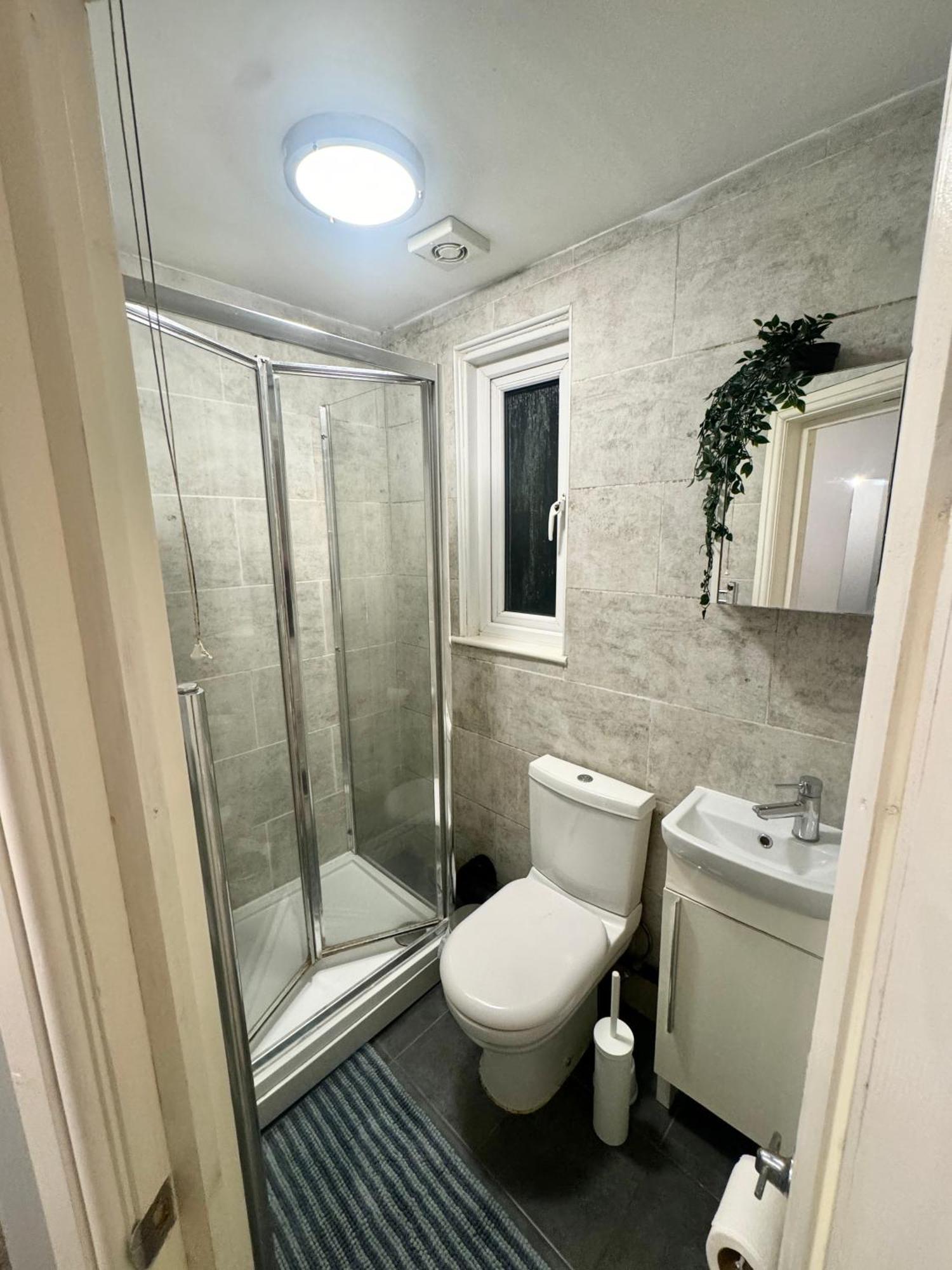 Modern En-Suite Rooms By Finsbury Park Station 8 Mins To King'S Cross By Tube London Eksteriør billede