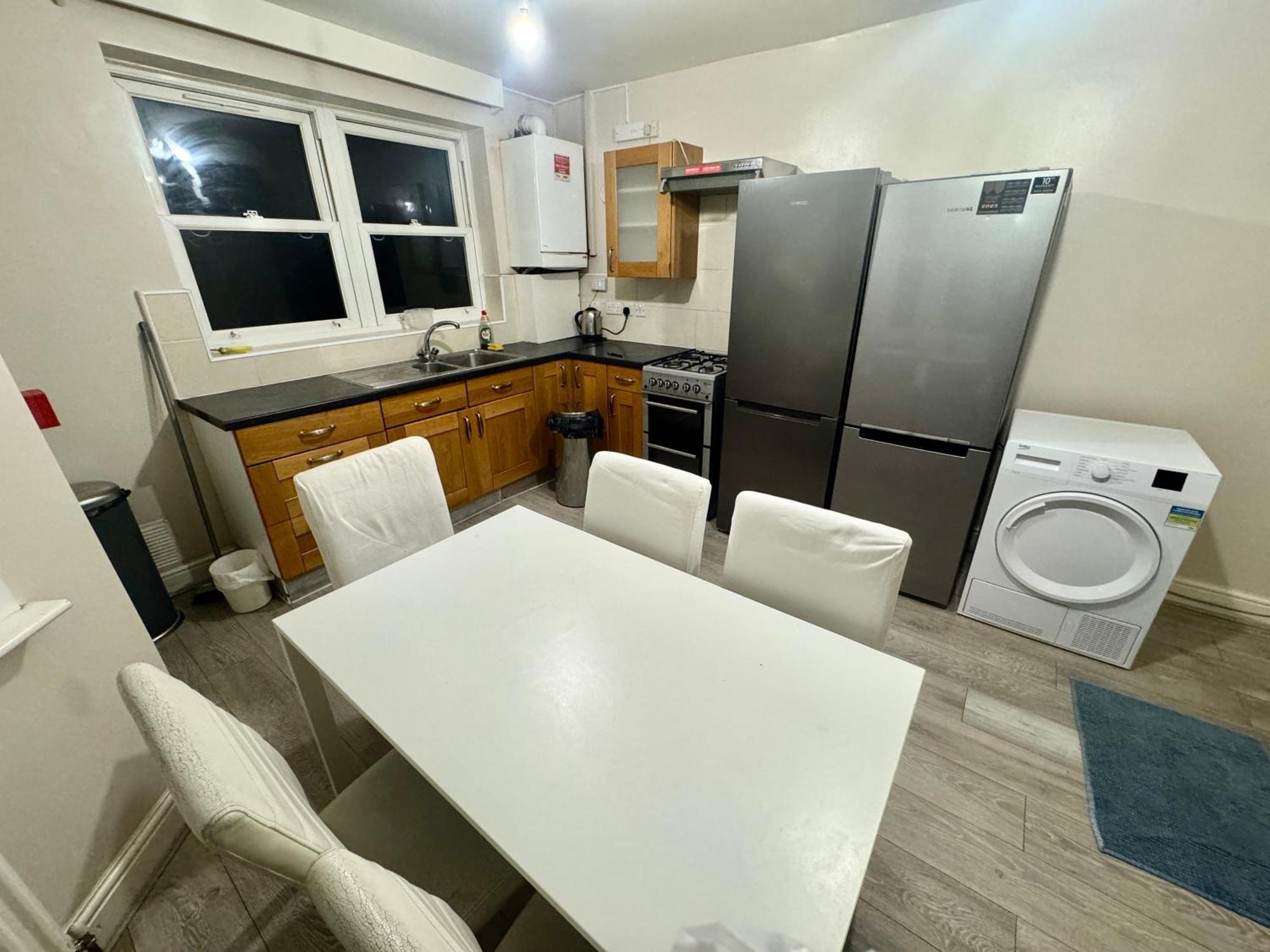 Modern En-Suite Rooms By Finsbury Park Station 8 Mins To King'S Cross By Tube London Eksteriør billede